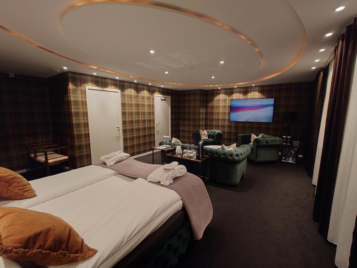 Palace Hotell ฮุลท์สเฟรด ภายนอก รูปภาพ